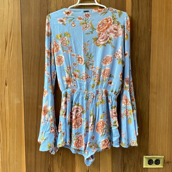 Billabong floral romper - Picture 2 of 5